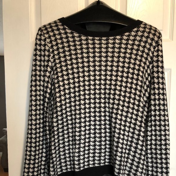 H & M Hounds Tooth Sweater - Picture 1 of 4